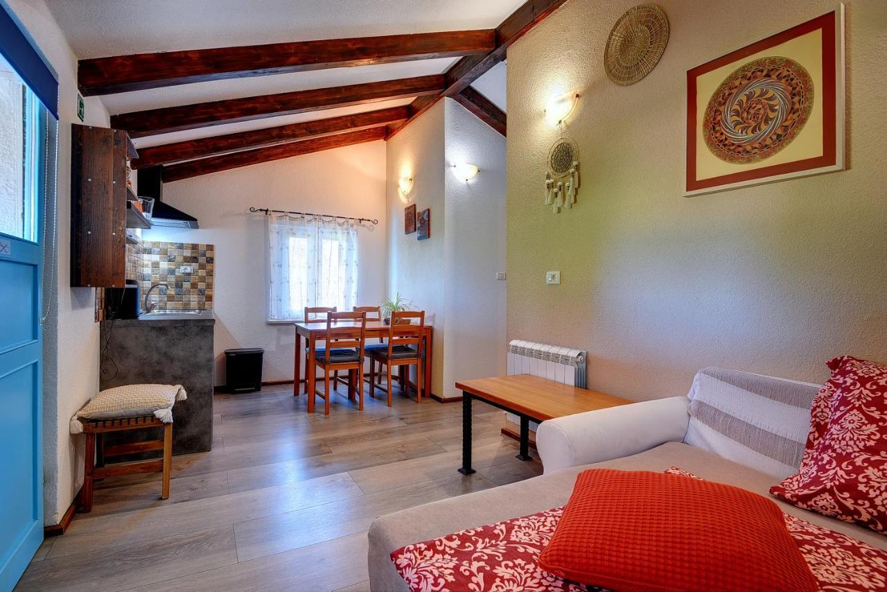 Casa Karnevali Villa Zminj Luaran gambar
