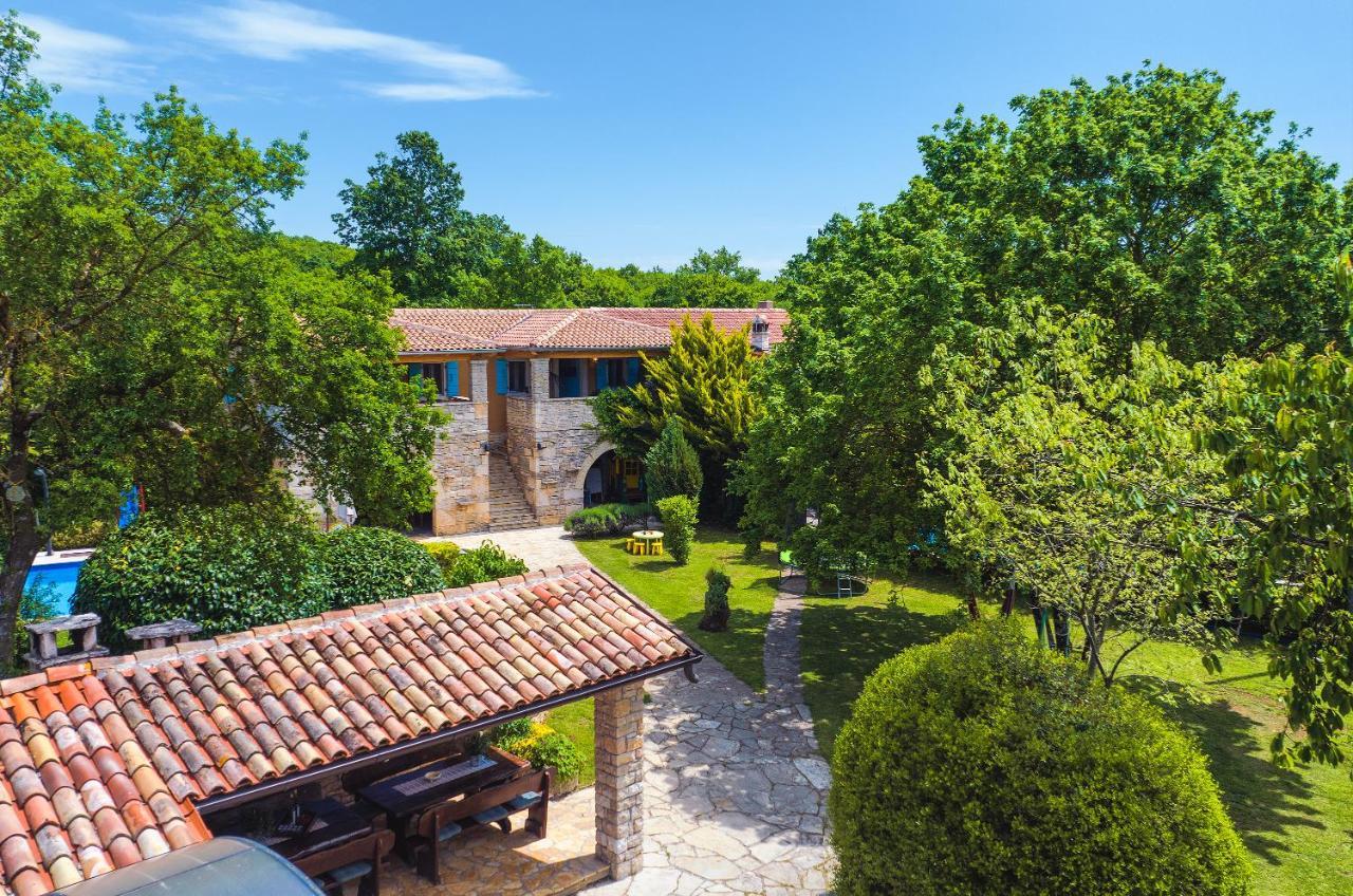 Casa Karnevali Villa Zminj Luaran gambar