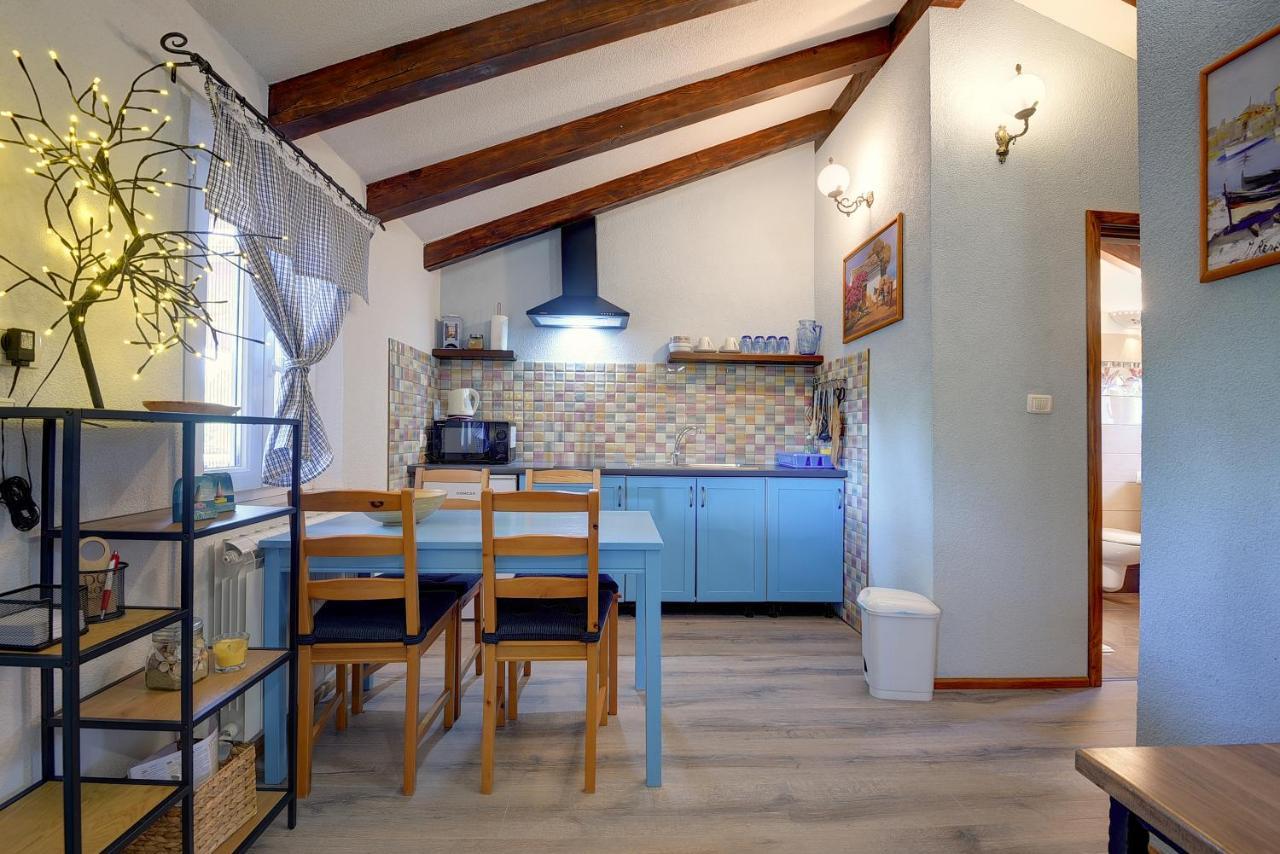 Casa Karnevali Villa Zminj Luaran gambar