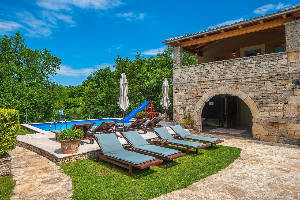 Casa Karnevali Villa Zminj Luaran gambar